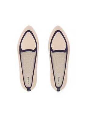 BIRDIES Blackbird eggshell and navy pointed toe flats size 8